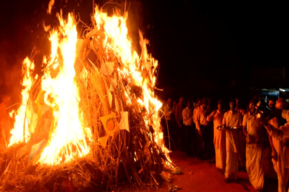 जाने कब है होलिका दहन..जानिए शुभ मुहूर्त और पूजा विधि