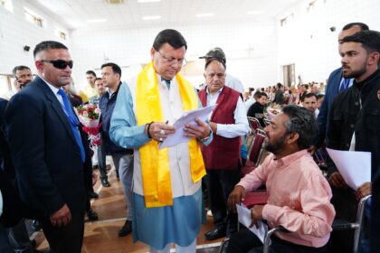 सीएम धामी ने विभिन्न क्षेत्रों से आये लोगों की सुनी समस्याएं, अधिकारियों को दिये ये निर्देश