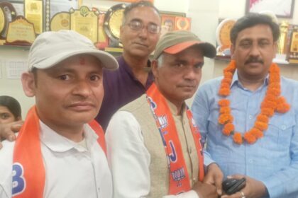 देवप्रयाग में कई नेताओं ने थामा भाजपा का दामन…