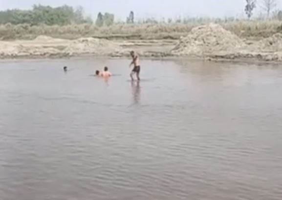 नहाने के दौरान गौला नदी में डूबे भाई-बहन, बहन का शव बरामद, भाई की तलाश जारी