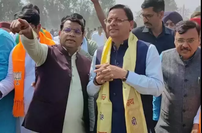 रुद्रपुर पहुंचे सीएम धामी, पीएम की रैली स्थल का लिया जायजा