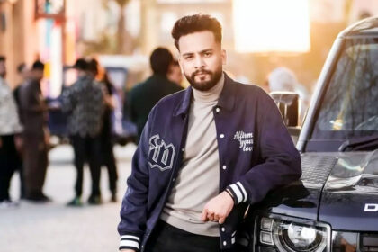 चर्चित यूट्यूबर एल्विश यादव को पुलिस ने किया गिरफ्तार, लगा ये बड़ा आरोप 