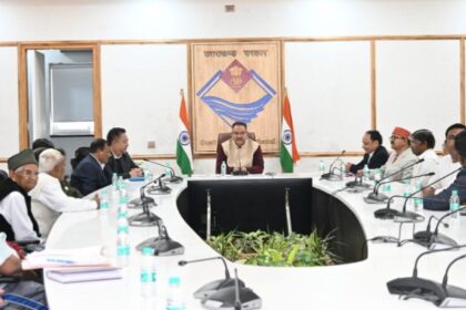 मंत्री स्मृति ईरानी की अध्यक्षता में आयोजित लोकार्पण कार्यक्रम में वर्चुअल माध्यम से प्रतिभाग करते कृषि मंत्री गणेश जोशी