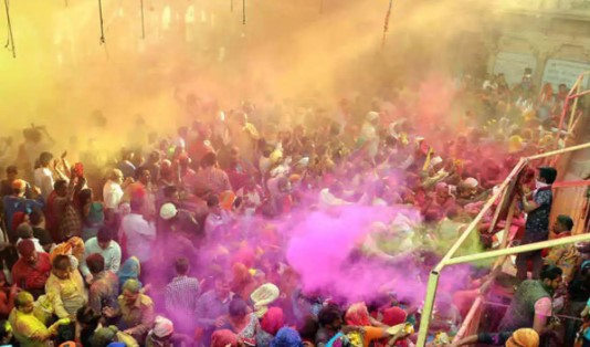 वृंदावन में बांकेबिहारी मंदिर प्रबंधन ने होली को लेकर जारी किए ये दिशा- निर्देश 