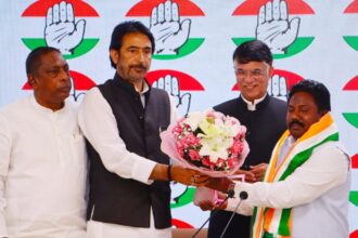 लोकसभा चुनाव से पहले भाजपा को झटका, जय प्रकाश भाई पटेल ने थामा कांग्रेस का हाथ