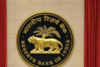 भारतीय रिजर्व बैंक ने क्रेडिट कार्ड से जुड़े नियमों में किया बदलाव, जानें क्या मिलेगा फायदा?