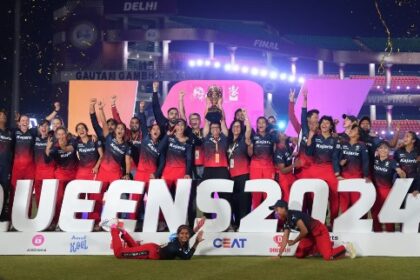 महिला प्रीमियर लीग 2024-  दिल्ली कैपिटल्स को आठ विकेट से हराकर आरसीबी ने खिताब किया अपने नाम