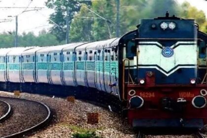 देहरादून से प्रयागराज जाने वाली ट्रेन के समय सारिणी में किया बदलाव, यहाँ पढ़े नया शेड्यूल 