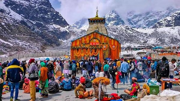 केदारनाथ धाम के तीर्थ पुरोहितों ने किया अनिश्चितकालीन बंद का ऐलान, जानें पूरा मामला…