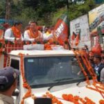सीएम धामी ने जोशीमठ में किया रोड शो, BJP प्रत्याशी अनिल बलूनी के लिए मांगा समर्थन