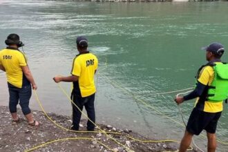 ऋषिकेश : गंगा में नहाने के दौरान बहे दो लोग, लापता , रेस्क्यू जारी