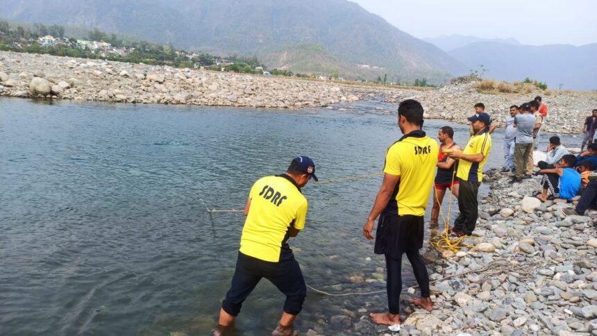 उत्तराखंड: नहाने के दौरान यमुना नदी में डूबे दो युवक, SDRF ने शव किया बरामद