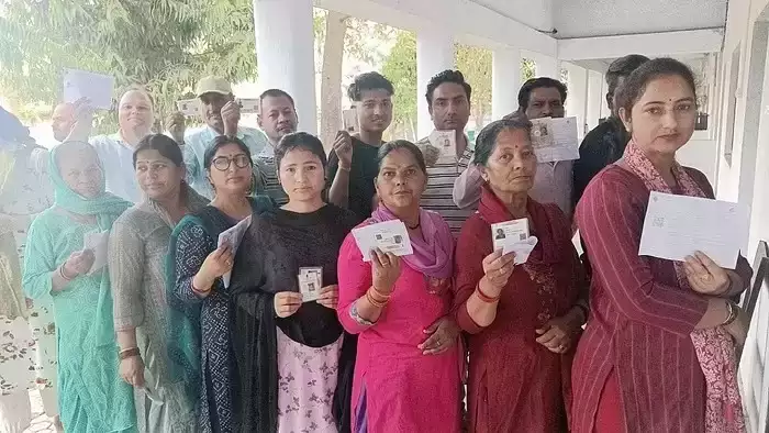लोकसभा चुनाव 2024: उत्तराखंड में दूसरे राउंड की वोटिंग में इस सीट के वोटरों पर जबरदस्त उत्साह, 2019 का भी तोड़ डाला रिकॉर्ड