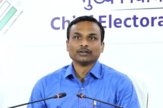 मतदेय स्थलों पर वोटिंग कंपार्टमेंट की कवरेज करना प्रतिबंधित : अपर मुख्य निर्वाचन अधिकारी जोगदंडे