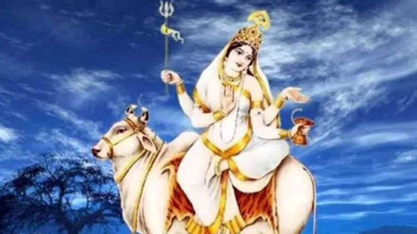 नवरात्रि के आठवें दिन होती है मां महागौरी की पूजा, जानें आरती और कथा और पूजा विधि