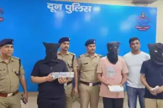 उत्तराखंड: पुलिस ने करोड़ो की हाईप्रोफाइल ड्रग्स के साथ कोबरा गैंग के तीन नशा तस्करों को किया गिरफ्तार