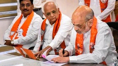 गृह मंत्री अमित शाह ने गुजरात की गांधीनगर लोकसभा सीट से दायर किया नामांकन, बोले- यहां से चुनाव लड़ना गर्व की बात