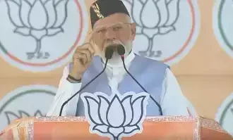 मैं कहता हूं भ्रष्टाचार हटाओ, वो कहते हैं भ्रष्टाचारी बचाओ: पीएम मोदी