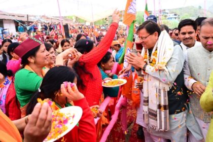 सीएम ने पीएम मोदी के सन्देश को गंगोत्री के मतदाताओं तक पहुंचाया