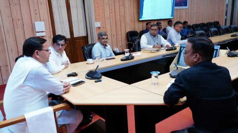 दून-पिथौरागढ़ हेली सेवा अब सप्ताह में छह दिन चलेगी- सीएम धामी