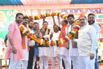 उत्तराखंड के साथ UP में भी CM धामी का जलवा