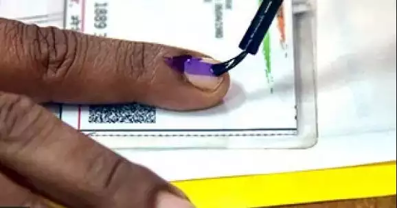 दिव्यांग और बुजुर्ग मतदाताओं से घर जाकर लेंगे वोट: अपर मुख्य निर्वाचन अधिकारी विजय कुमार जोगदंडे
