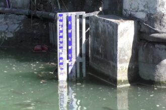 नैनीताल की नैनी झील का घट रहा जलस्तर, अब पेयजल की होगी किल्लत