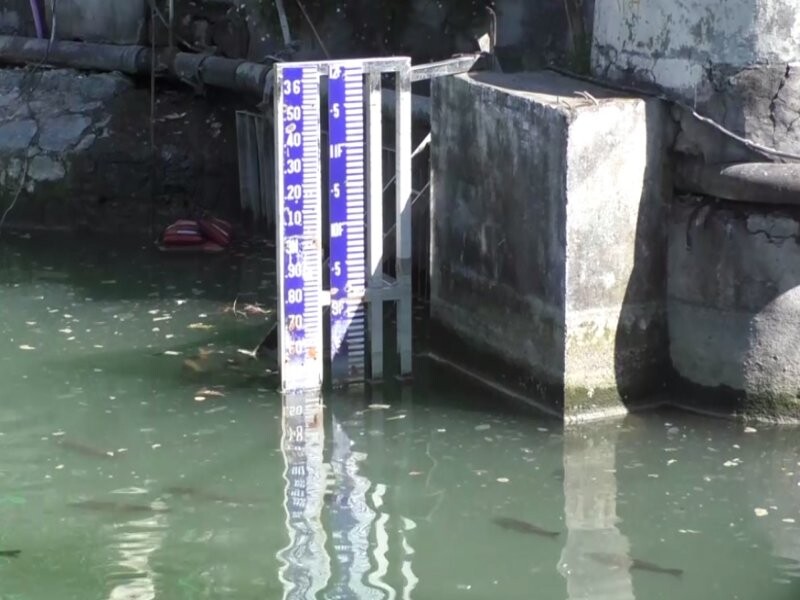 नैनीताल की नैनी झील का घट रहा जलस्तर, अब पेयजल की होगी किल्लत
