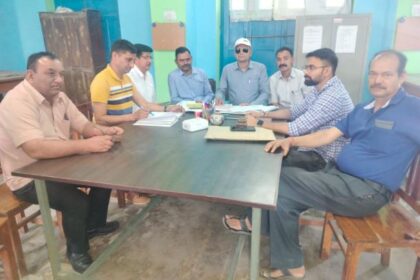 खंड शिक्षा अधिकारी ने किया उत्तराखंड बोर्ड के मूल्यांकन केंद्र का निरीक्षण