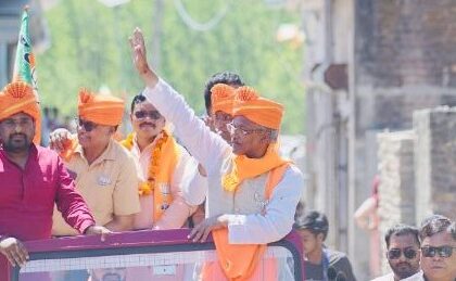 भाजपा प्रत्याशी त्रिवेंद्र सिंह रावत ने पिरान कलियर के लगभग एक दर्जन गांवों में किया रोड शो 