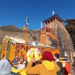 विधि-विधान से खुले द्वितीय केदार भगवान मद्महेश्वर मंदिर के कपाट, 300 से ज्यादा श्रद्धालु पहुंचे