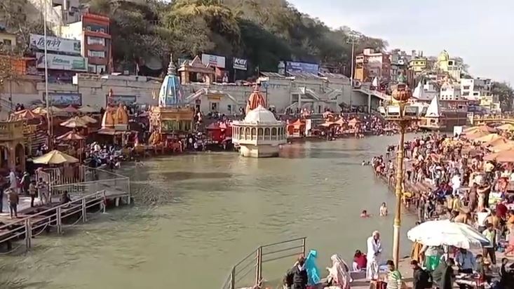हरकी पैड़ी पर अश्लील शूट करा रहे थे युगल, तीर्थ पुरोहितों का चढ़ा पारा