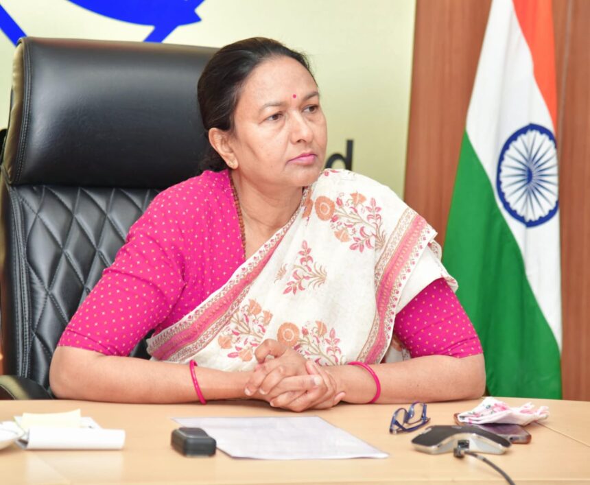 जलस्रोतों, धाराओं व नदियों के पुनर्जीवीकरण एक्शन प्लान पर नाराजगी जाहिर करते हुए मुख्य सचिव ने जिलाधिकारियों को दिए ये निर्देश