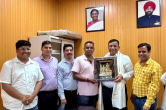 उत्तराखंड की विशेषताओं और संभावनाओं को राष्ट्रीय फलक पर रखने में सहयोगी बने पीआरएसआईः बंशीधर तिवारी