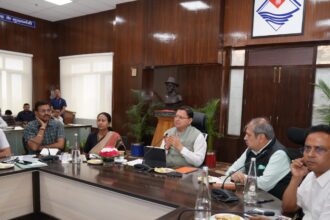 वनाग्नि पर रोक के लिए सचिवों को दी जाएगी जिम्मेदारी, लापरवाही बरतने पर वन विभाग के 10 कार्मिकों को किया निलंबित