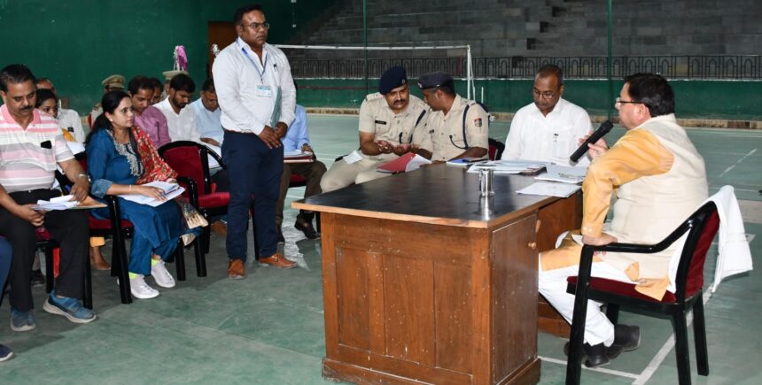 सीएम धामी ने काशीपुर स्पोर्ट्स स्टेडियम में अधिकारियों के साथ की पेयजल एवं बाढ सुरक्षा कार्यों की समीक्षा, अधिकारियों को दिये ये निर्देश