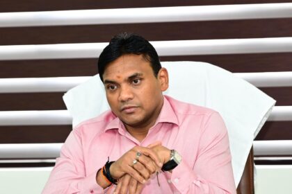 चारधाम यात्रा पर आने वाले 50 वर्ष आयु से अधिक वालों की हेल्थ स्क्रीनिंग पर विशेष फोकस: स्वास्थ्य सचिव