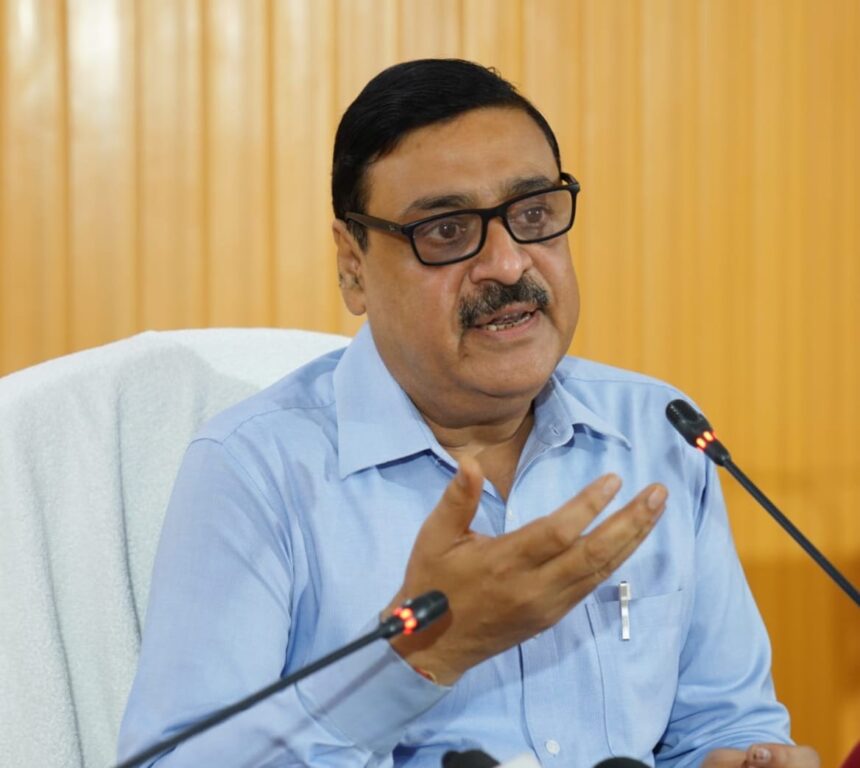 पंजीकरण के समय मेडिकल हिस्ट्री न छुपाएं: गढ़वाल आयुक्त