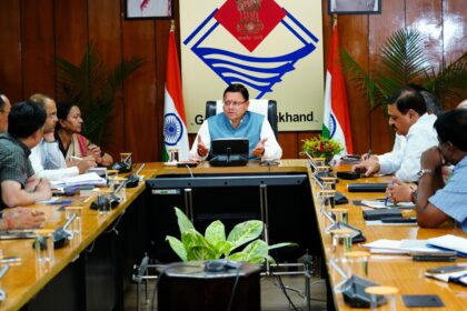 श्रद्धालुओं को उत्तराखण्ड के अन्य धार्मिक और पौराणिक स्थलों में जाने के लिए भी किया जाए प्रेरित: सीएम धामी