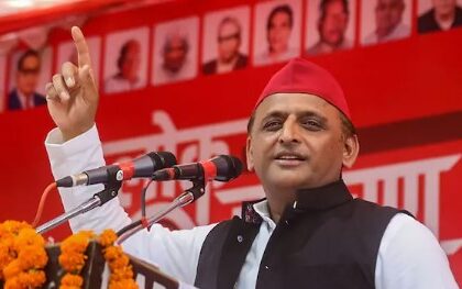 किसानों की आवाज को कुचलने में लगी है भाजपा सरकार – अखिलेश यादव 