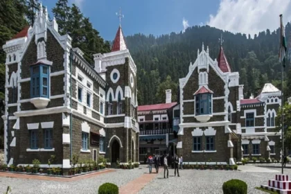 सुप्रीम कोर्ट ने लगाई हाईकोर्ट के आदेश पर रोक, नैनीताल उच्च न्यायालय शिफ्टिंग पर पर लगा स्टे