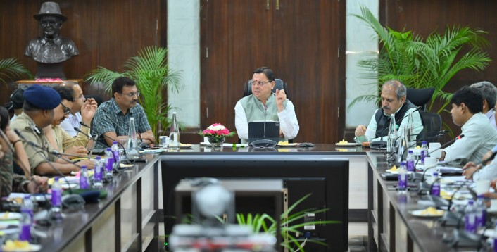चारधाम यात्रा पर आ रहे श्रद्धालुओं के साथ हो अतिथि देवो भव का व्यवहार: सीएम धामी