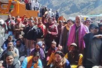 बदरीनाथ धाम में VIP कल्चर खत्म करने की मांग, तीर्थ पुरोहितों ने किया विरोध प्रदर्शन