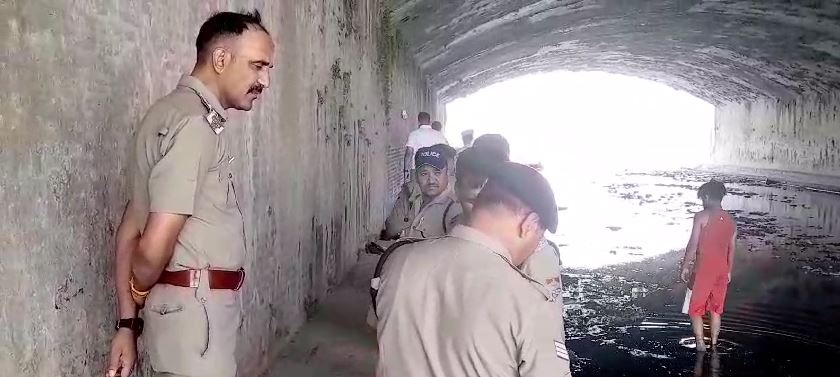 उत्तराखंड: यहां पुल के नीचे पड़ा मिला शव, इलाके में मची सनसनी