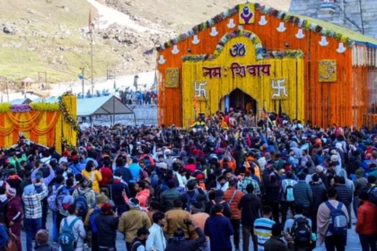 केदारनाथ में एक दुकान से मिला मांस, नेपाली मूल का व्यक्ति गिरफ्तार, दुकान भी सील