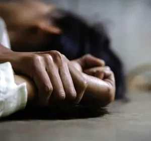 युवक ने शादीशुदा महिला के घर में घुसकर किया दुष्कर्म, मुकदमा दर्ज