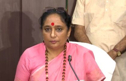 विधानसभा अध्यक्ष ऋतु खंडूडी ने मालन पुल का किया निरीक्षण, कार्य में तेजी लाने के दिए निर्देश 