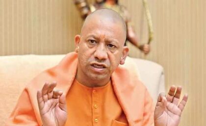 लोग जानते हैं जब भी देश पर संकट आएगा राहुल गांधी इटली भागेंगे- सीएम योगी