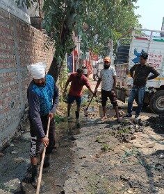 दून व ऋषिकेश के नालों- नालियों की सफाई जारी