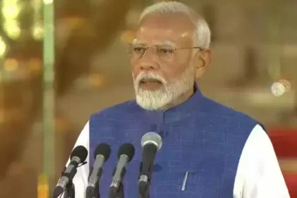 नरेंद्र मोदी ने ली पीएम पद की शपथ, तीसरी बार बने देश के PM